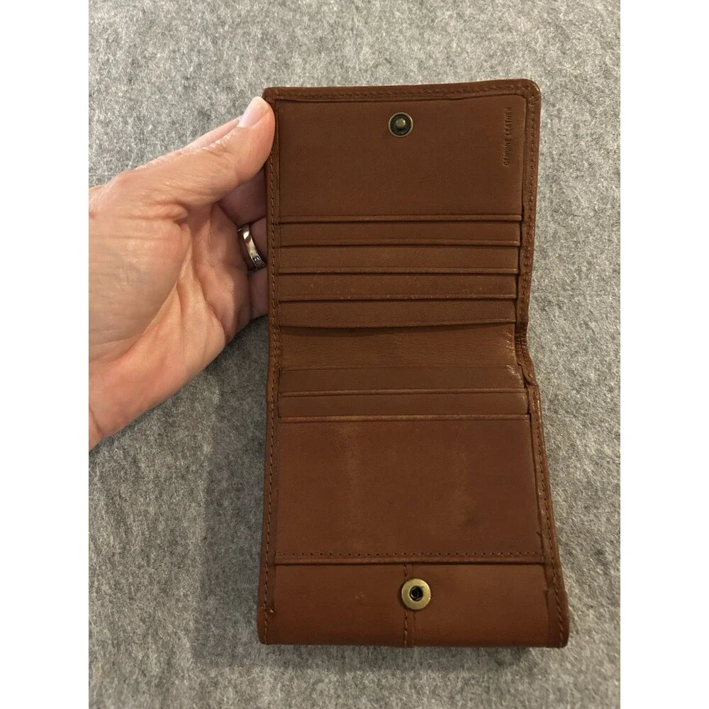 Fossil Leather Trifold Classic Tan Brown Wallet ID Window Card Slots